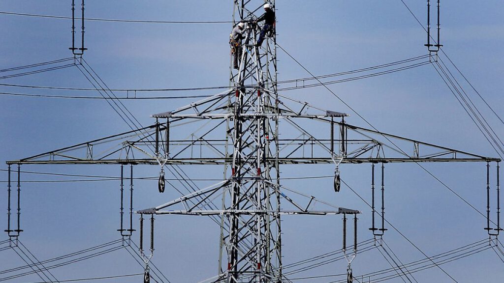 High power pylon near Moers, Germany