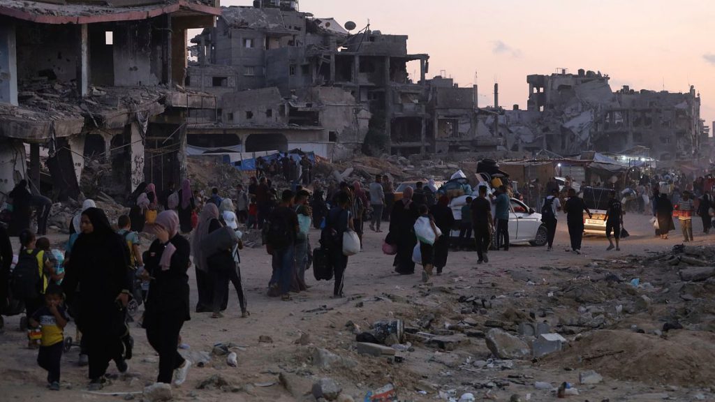 Palestinians displaced by the Israeli air and ground offensive on the Gaza Strip flee from parts of Khan Younis following an evacuation order by the Israeli army.