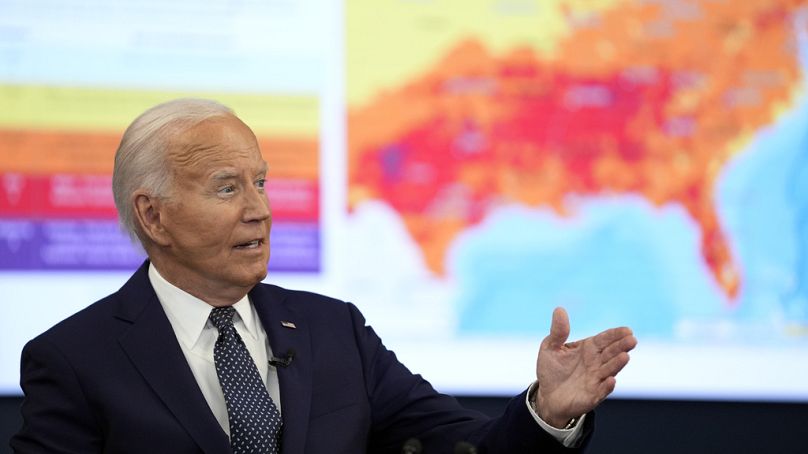 Prezydent Joe Biden przemawia podczas wizyty w Centrum Operacji Awaryjnych w DC we wtorek