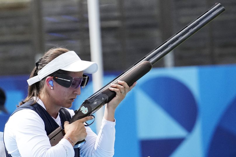 Adriana Oliva Ruano z Gwatemali bierze udział w finale kobiet w trapie podczas Letnich Igrzysk Olimpijskich 2024, środa, 31 lipca 2024 r., w Chateauroux we Francji