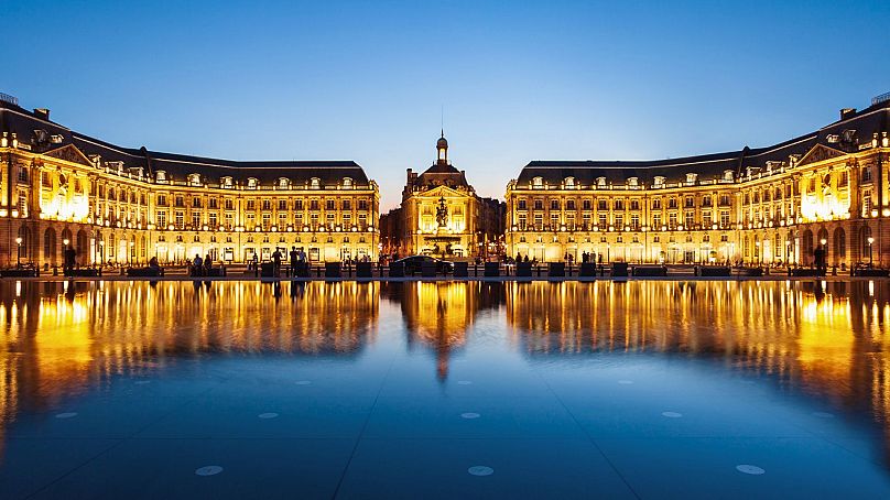 Place de la Bourse w Bordeaux.