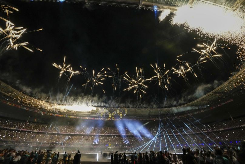 Strzelanina wybucha podczas ceremonii zamknięcia Letnich Igrzysk Olimpijskich 2024 na Stade de France, niedziela, 11 sierpnia 2024 r., w Saint-Denis we Francji