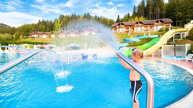 Wybierz się na przejażdżkę rowerową do Terme Snovik, podążając Zielonym Szlakiem Uzdrowiskowym w Słowenii.