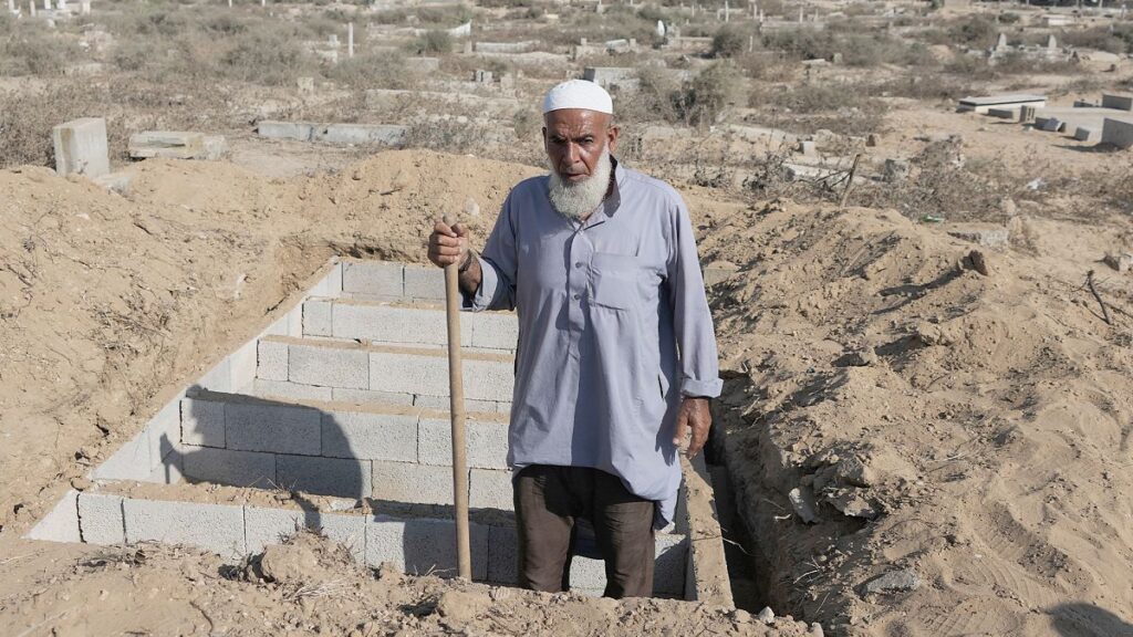 Palestinian grave digger Sa