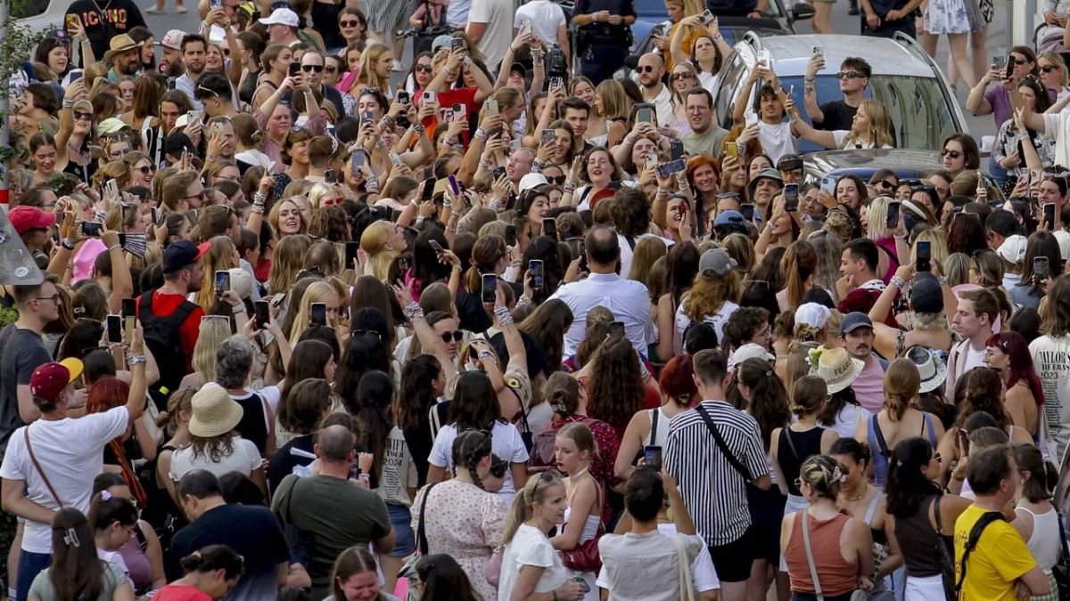 Swift fans came together to celebrate and commiserate