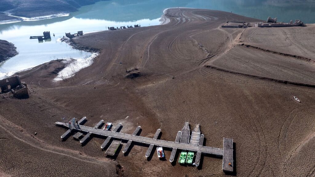 A view of the Sau reservoir at 5 percent of its capacity in January this year.