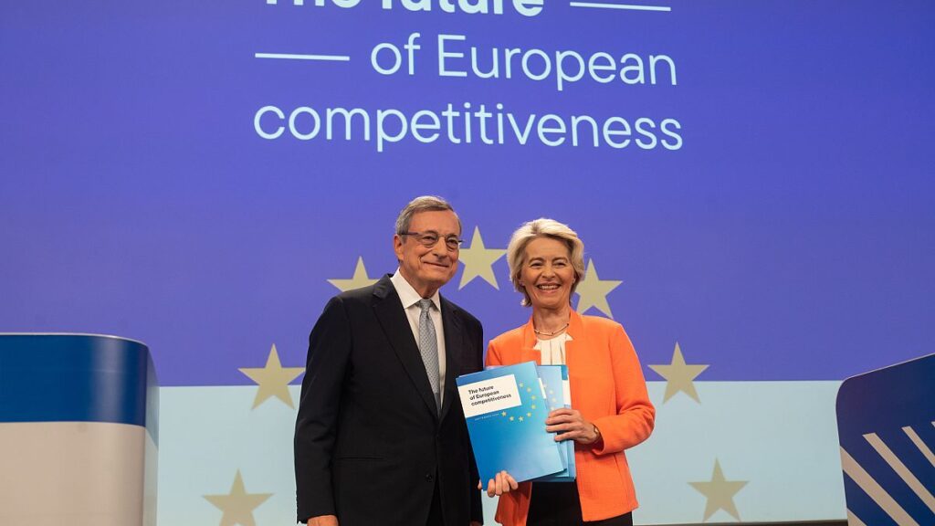 Ursula von der Leyen, President of the European Commission, and Mario Draghi, in charge of the report on competitiveness.