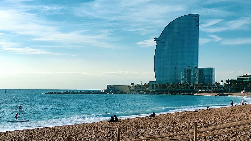 Plaża Sant Sebastià w Barcelonie może całkowicie zniknąć.