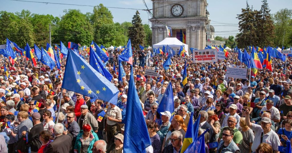 Mołdawia głosuje za przystąpieniem do UE niewielką większością głosów