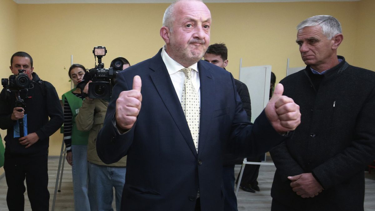 Głosuje Gruzja w wyborach krytycznych, uważane za referendum, czy dołączyć do UE